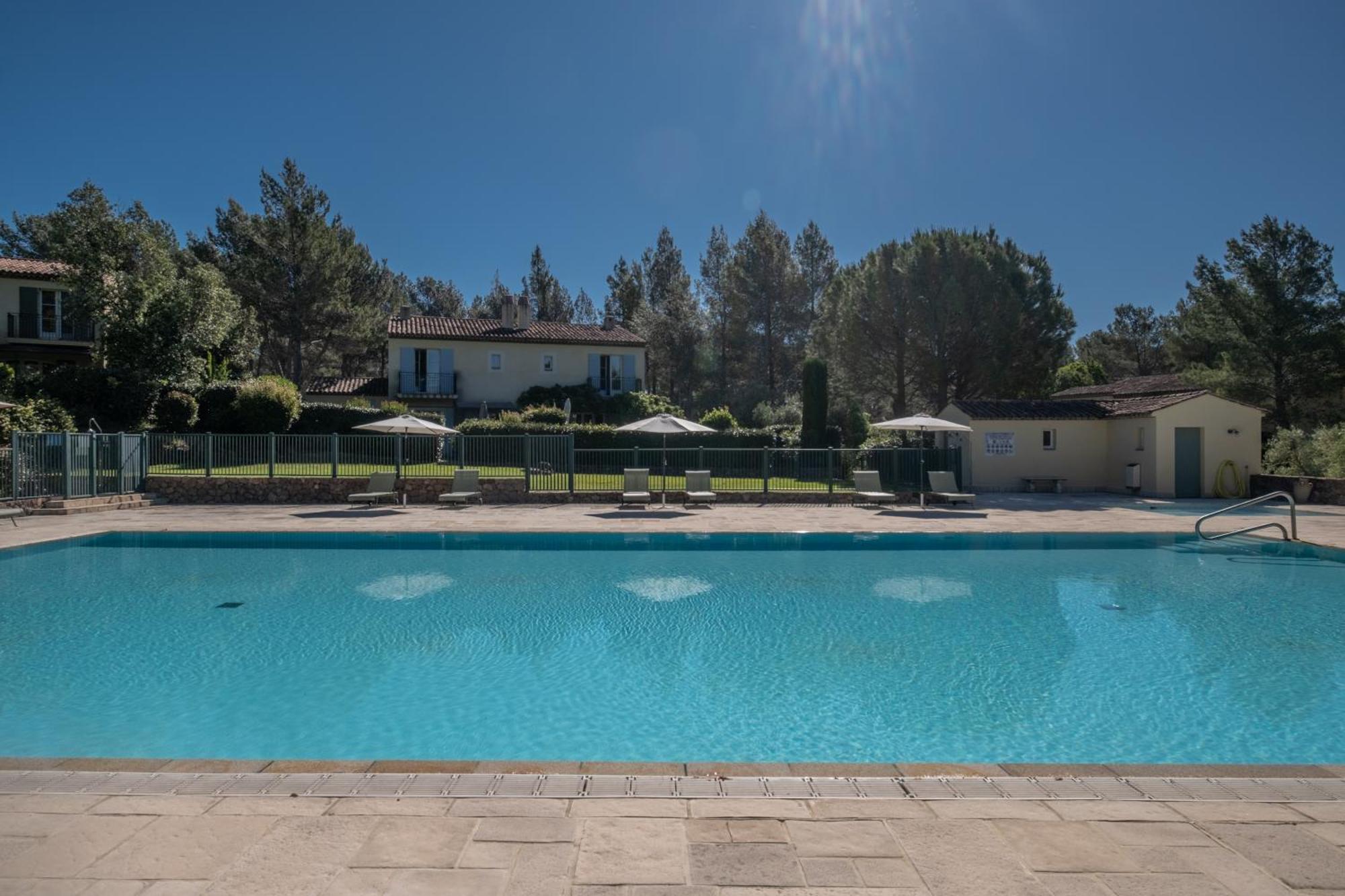 Les Appartements Et Maisons Du Domaine De Saint Endreol Golf & Spa Resort La Motte  Luaran gambar